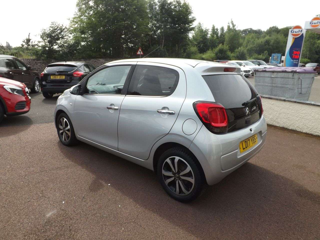 A 2017 CITROEN C1 1.2 PureTech Flair Hatchback 5dr Petrol Manual Euro 6 (82 ps) A 2017 CITROEN C1 1.2 PureTech Flair Hatchback 5dr Petrol Manual Euro 6 (82 ps)