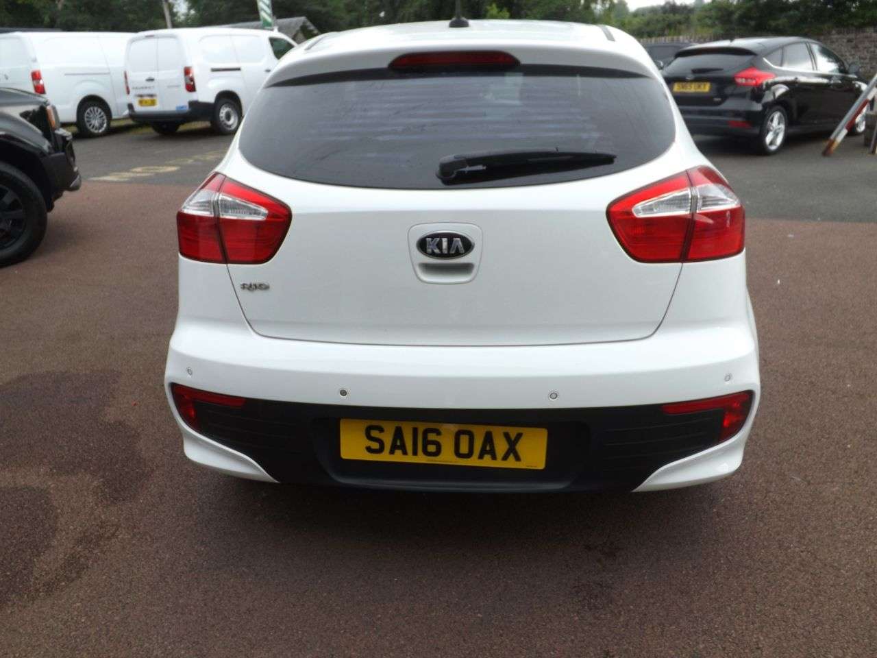 2016 KIA RIO 2016 KIA RIO