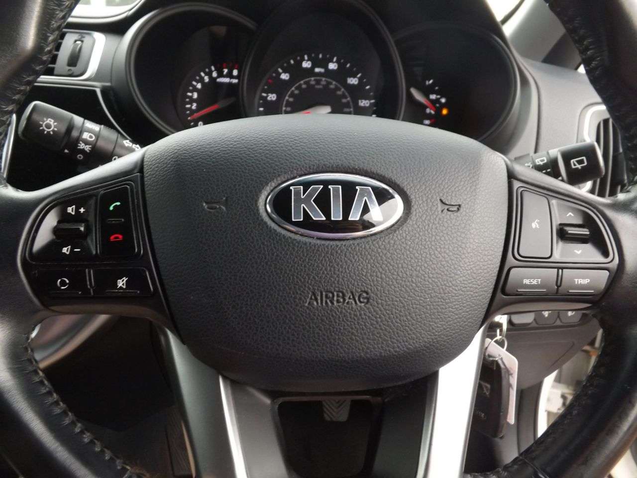 2016 KIA RIO 2016 KIA RIO