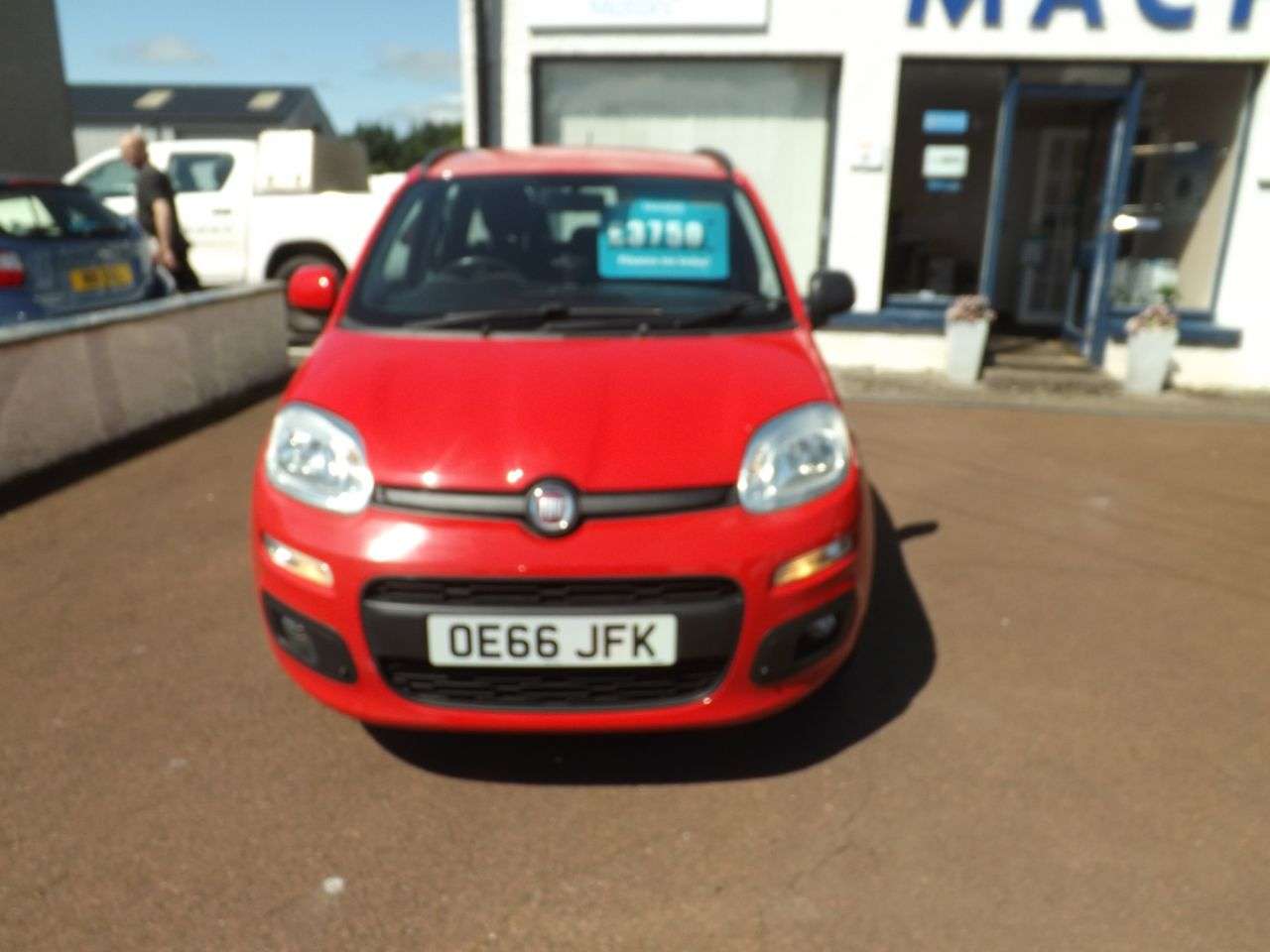 A 2016 FIAT PANDA LOUNGE A 2016 FIAT PANDA LOUNGE