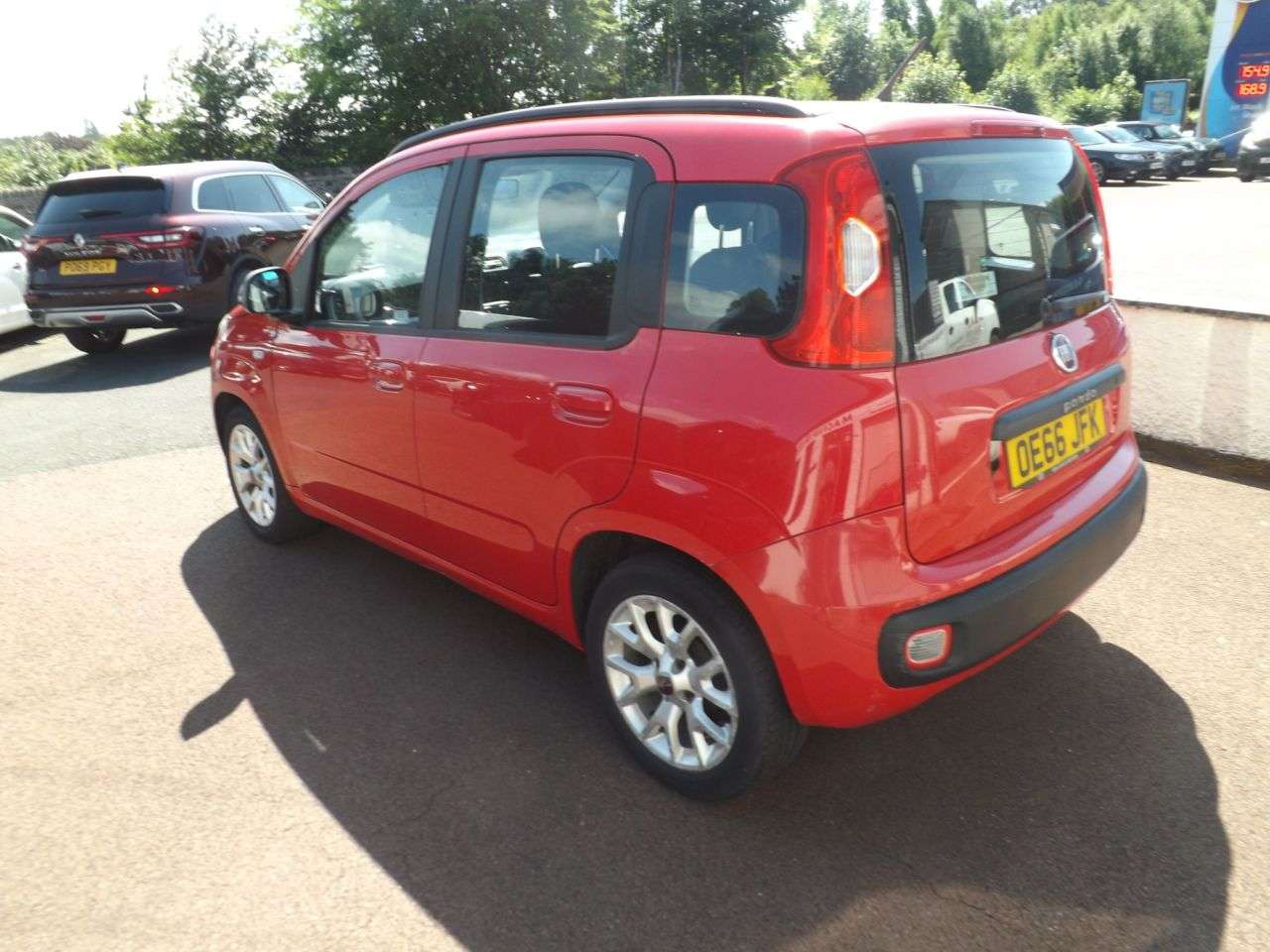 A 2016 FIAT PANDA LOUNGE A 2016 FIAT PANDA LOUNGE