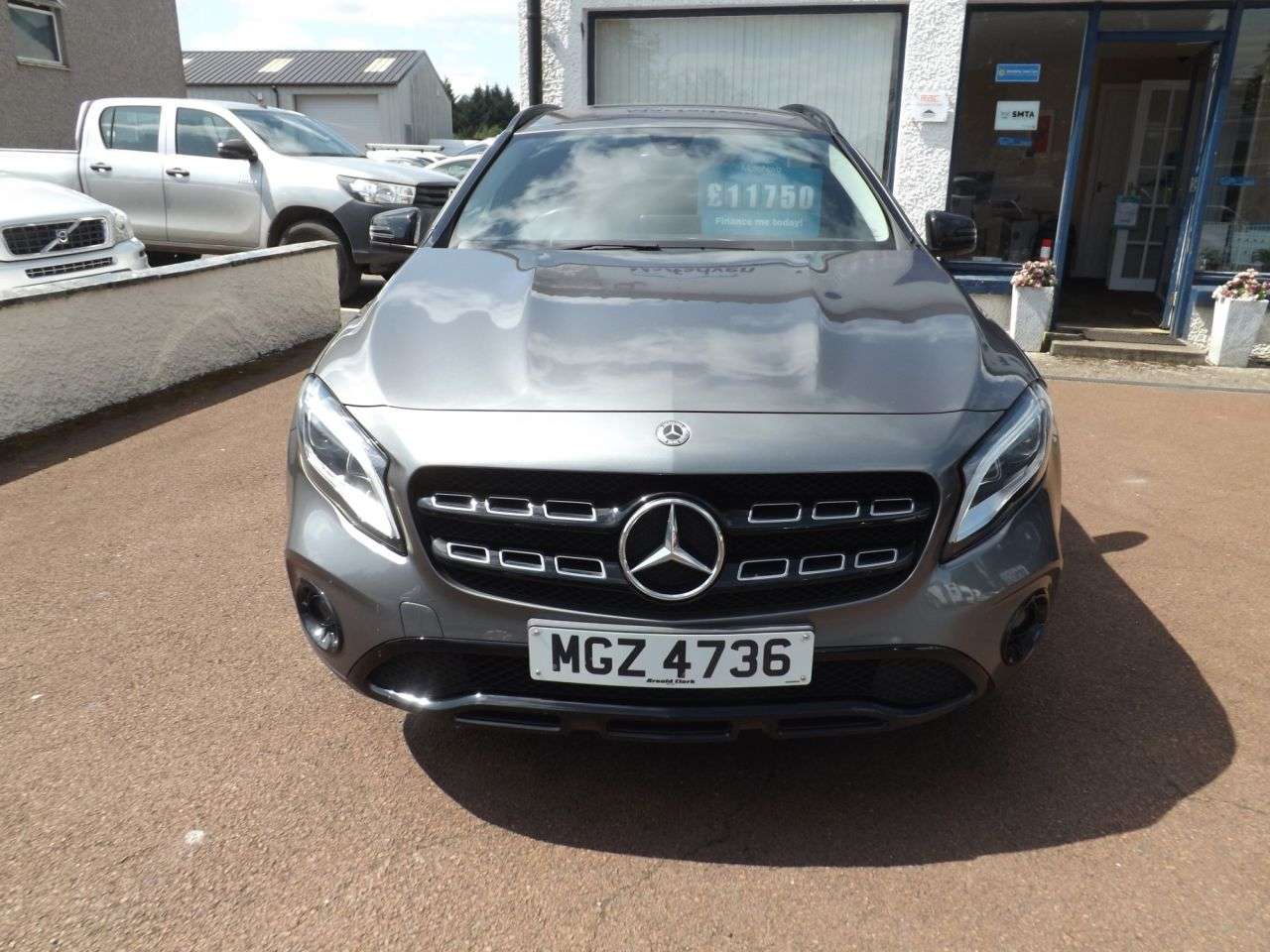 A 2019 MERCEDES-BENZ GLA 1.6 GLA180 Urban Edition SUV 5dr Petrol Manual Euro 6 (s/s) (122 ps) A 2019 MERCEDES-BENZ GLA 1.6 GLA180 Urban Edition SUV 5dr Petrol Manual Euro 6 (s/s) (122 ps)