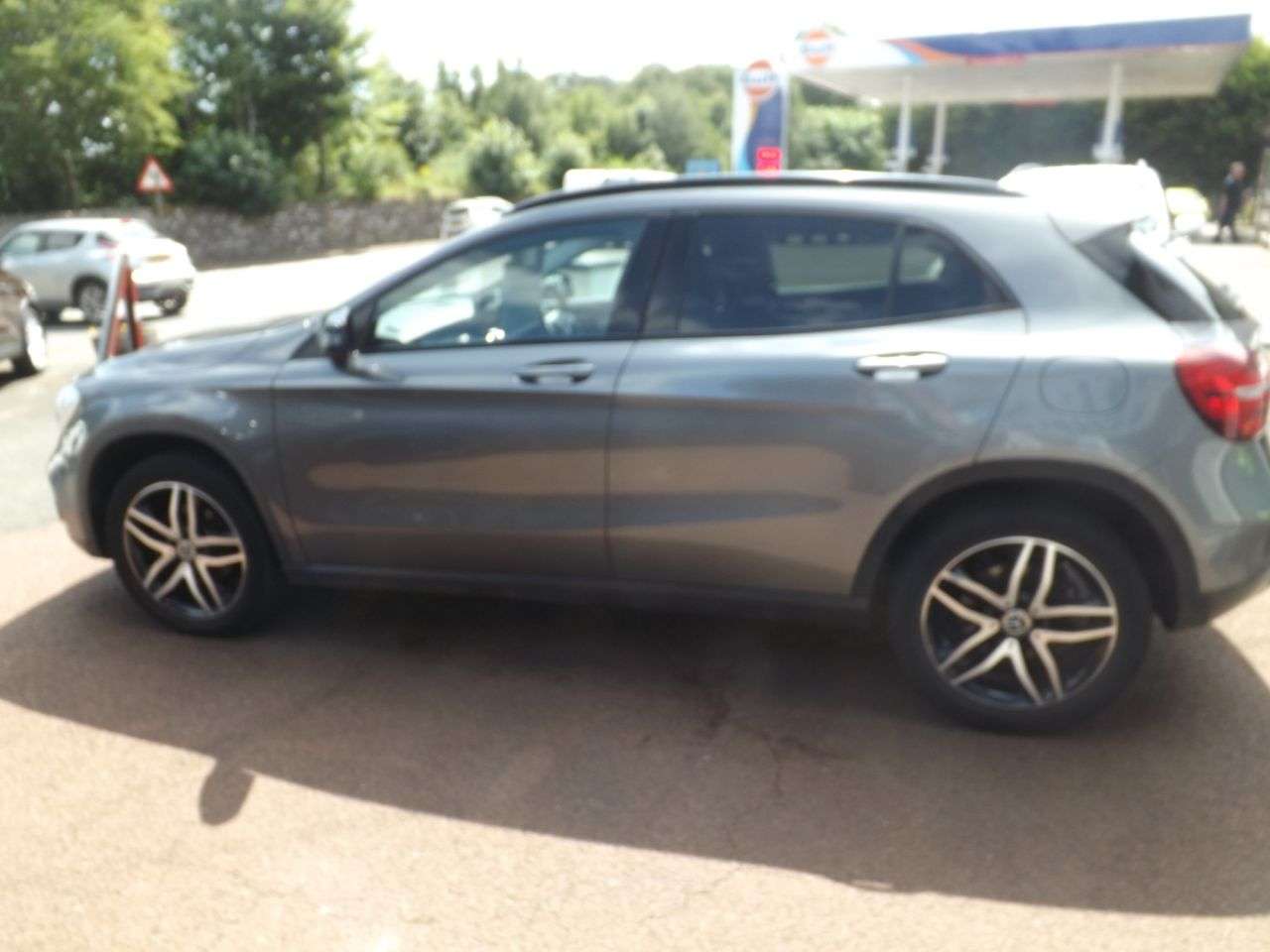 A 2019 MERCEDES-BENZ GLA 1.6 GLA180 Urban Edition SUV 5dr Petrol Manual Euro 6 (s/s) (122 ps) A 2019 MERCEDES-BENZ GLA 1.6 GLA180 Urban Edition SUV 5dr Petrol Manual Euro 6 (s/s) (122 ps)