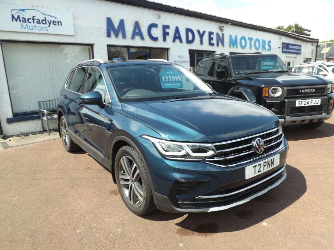 A 2022 VOLKSWAGEN TIGUAN 1.5 TSI Elegance SUV 5dr Petrol DSG Euro 6 (s/s) (150 ps) A 2022 VOLKSWAGEN TIGUAN 1.5 TSI Elegance SUV 5dr Petrol DSG Euro 6 (s/s) (150 ps)