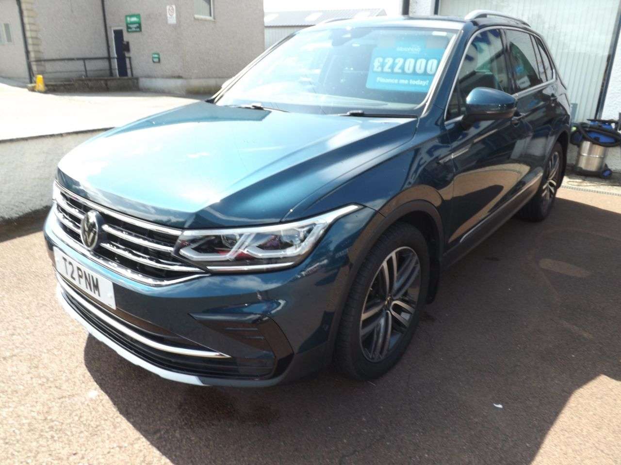 A 2022 VOLKSWAGEN TIGUAN 1.5 TSI Elegance SUV 5dr Petrol DSG Euro 6 (s/s) (150 ps) A 2022 VOLKSWAGEN TIGUAN 1.5 TSI Elegance SUV 5dr Petrol DSG Euro 6 (s/s) (150 ps)