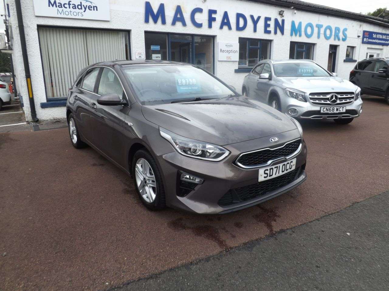 A 2021 KIA CEED 1.0 T-GDi 2 NAV Hatchback 5dr Petrol Manual Euro 6 (s/s) (118 bhp) A 2021 KIA CEED 1.0 T-GDi 2 NAV Hatchback 5dr Petrol Manual Euro 6 (s/s) (118 bhp)