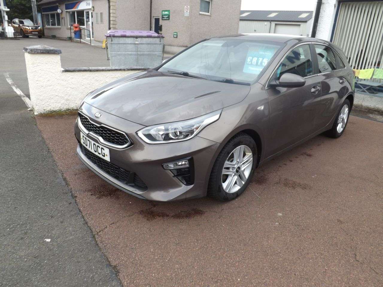 A 2021 KIA CEED 1.0 T-GDi 2 NAV Hatchback 5dr Petrol Manual Euro 6 (s/s) (118 bhp) A 2021 KIA CEED 1.0 T-GDi 2 NAV Hatchback 5dr Petrol Manual Euro 6 (s/s) (118 bhp)