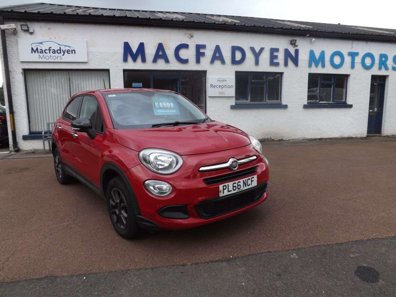 A 2016 FIAT 500X 1.6 E-Torq Pop SUV 5dr Petrol Manual Euro 6 (110 ps) A 2016 FIAT 500X 1.6 E-Torq Pop SUV 5dr Petrol Manual Euro 6 (110 ps)