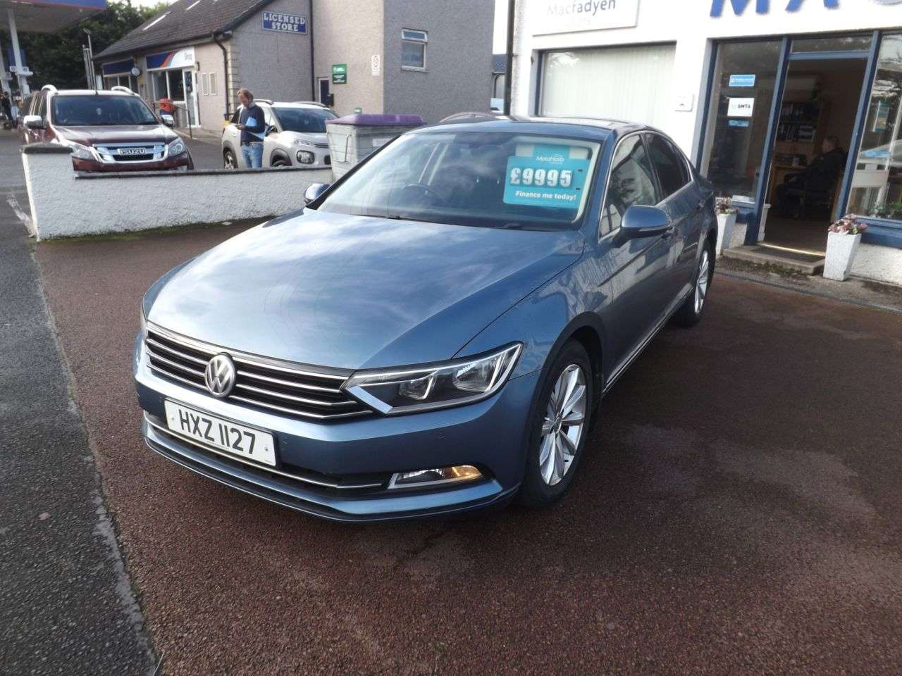 A 2015 VOLKSWAGEN PASSAT 1.6 TDI BlueMotion Tech SE Business Saloon 4dr Diesel DSG Euro 6 (s/s) (120 A 2015 VOLKSWAGEN PASSAT 1.6 TDI BlueMotion Tech SE Business Saloon 4dr Diesel DSG Euro 6 (s/s) (120