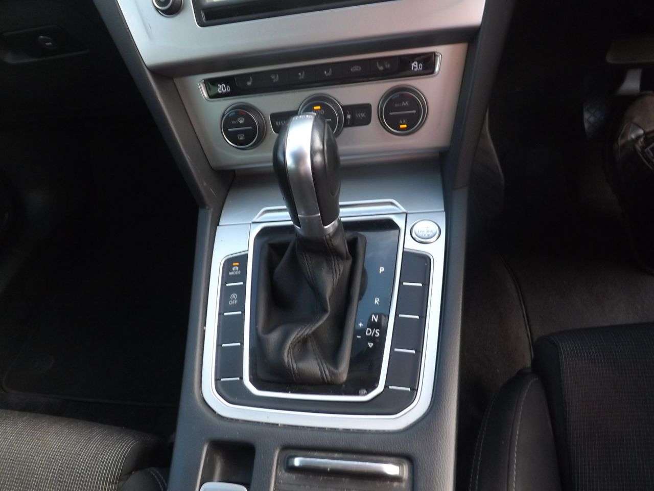 2015 VOLKSWAGEN PASSAT 2015 VOLKSWAGEN PASSAT