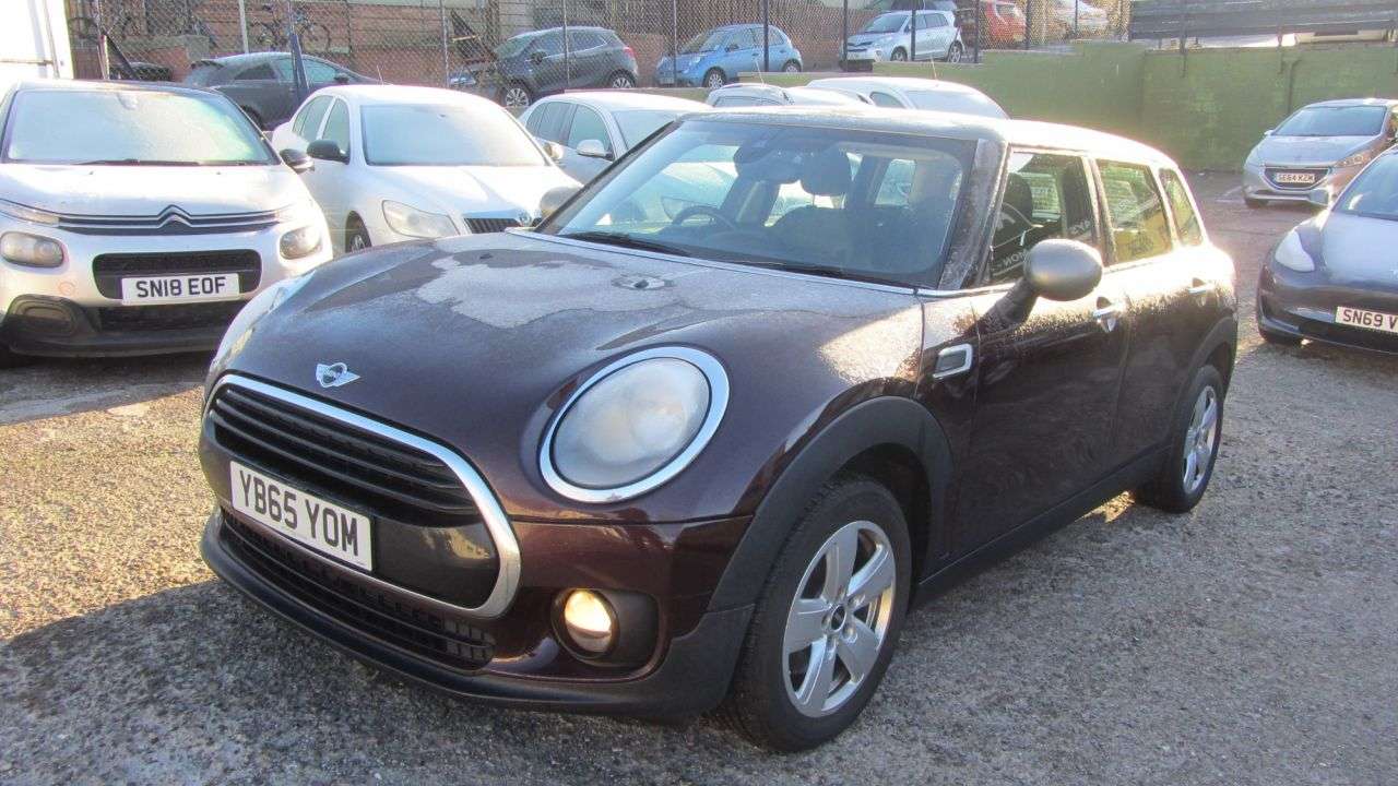 A 2015 MINI CLUBMAN 2.0 Cooper D Estate 6dr Diesel Manual Euro 6 (s/s) (150 ps) £20 ROAD TAX, U A 2015 MINI CLUBMAN 2.0 Cooper D Estate 6dr Diesel Manual Euro 6 (s/s) (150 ps) £20 ROAD TAX, U