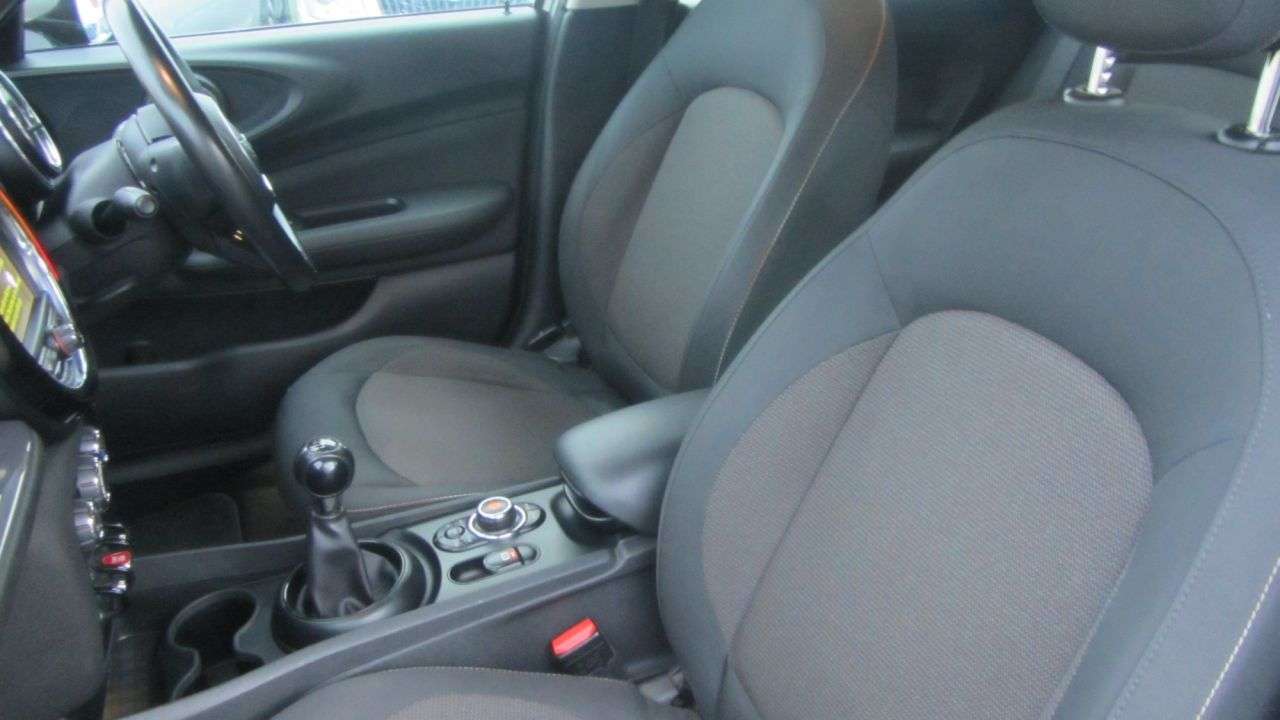 2015 MINI CLUBMAN 2015 MINI CLUBMAN