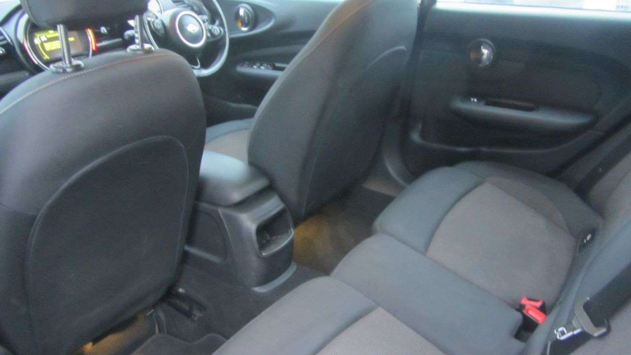 2015 MINI CLUBMAN 2015 MINI CLUBMAN