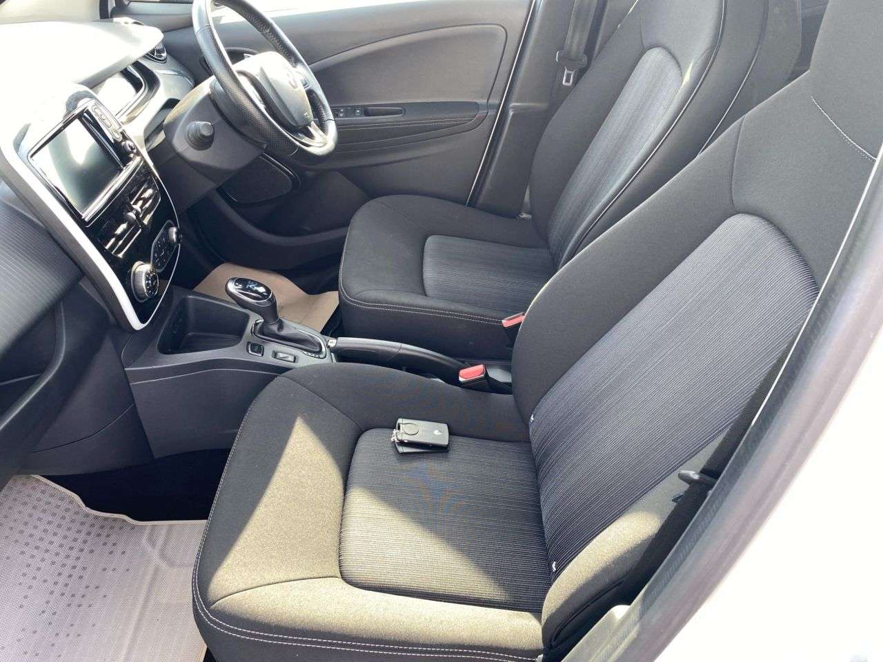 2017 RENAULT ZOE 2017 RENAULT ZOE