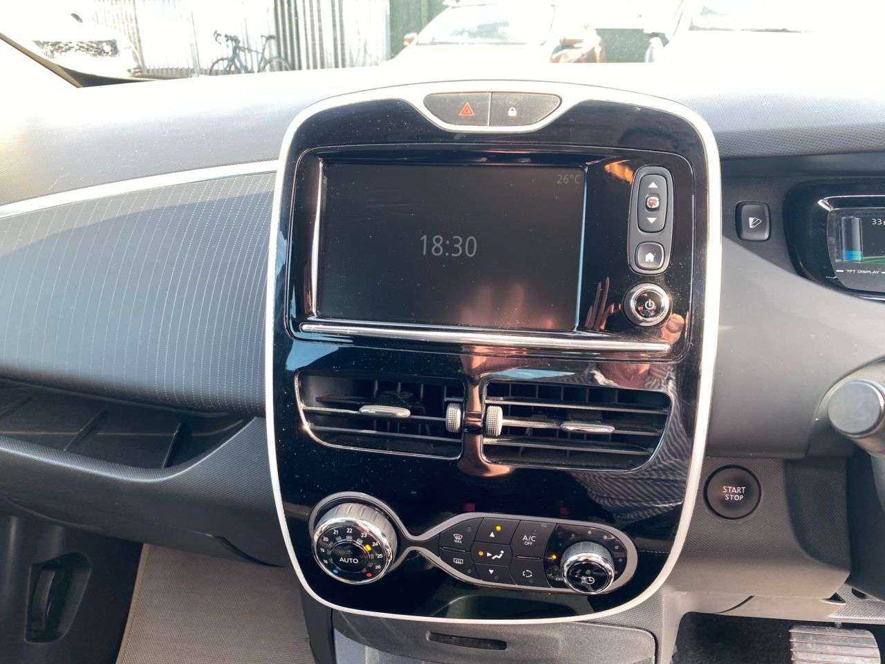 2017 RENAULT ZOE 2017 RENAULT ZOE