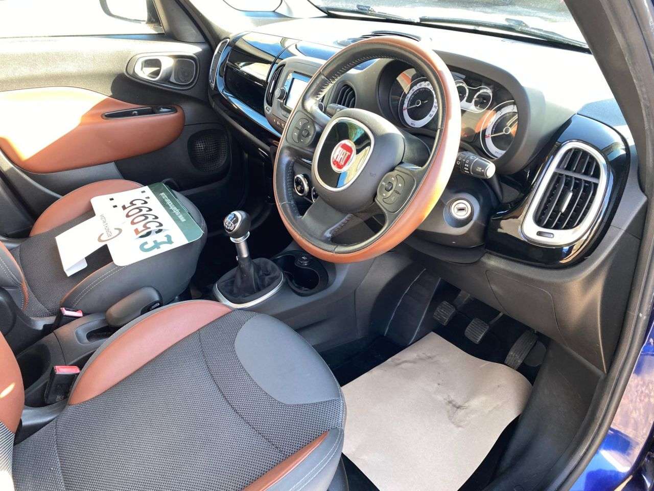 2015 FIAT 500L 2015 FIAT 500L