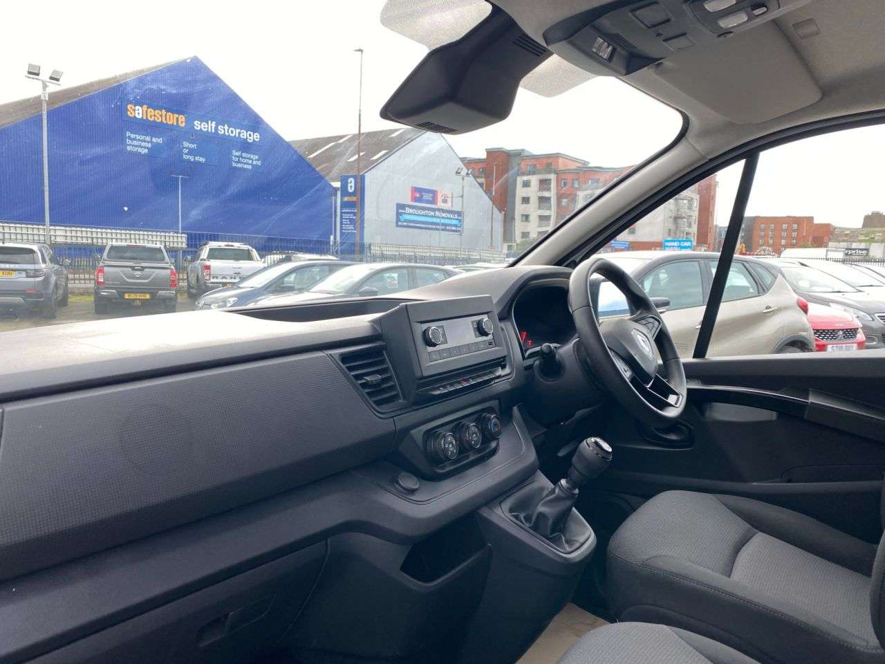 2022 RENAULT TRAFIC 2022 RENAULT TRAFIC