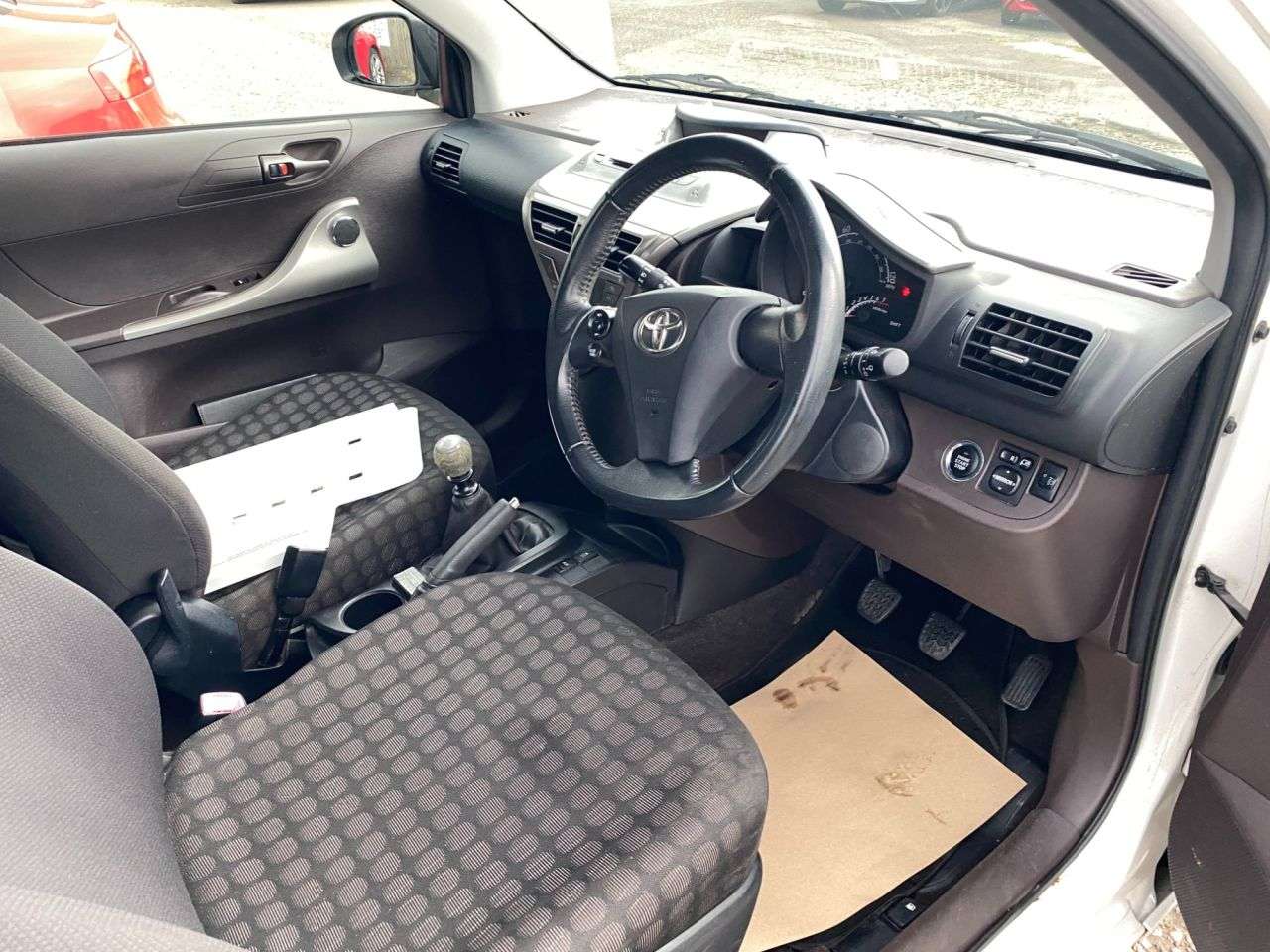 2010 TOYOTA IQ 2010 TOYOTA IQ