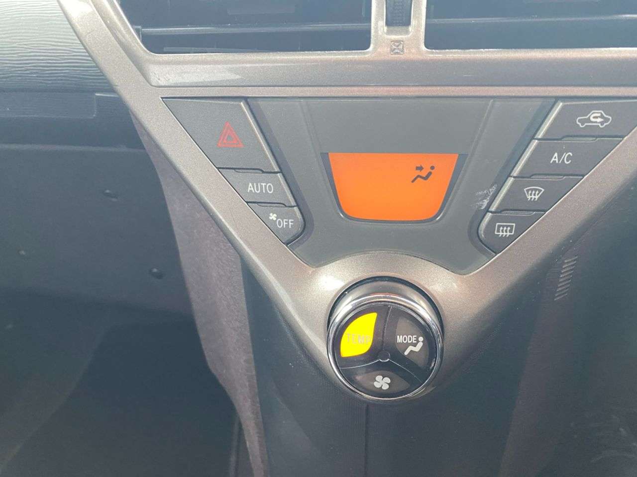 2010 TOYOTA IQ 2010 TOYOTA IQ