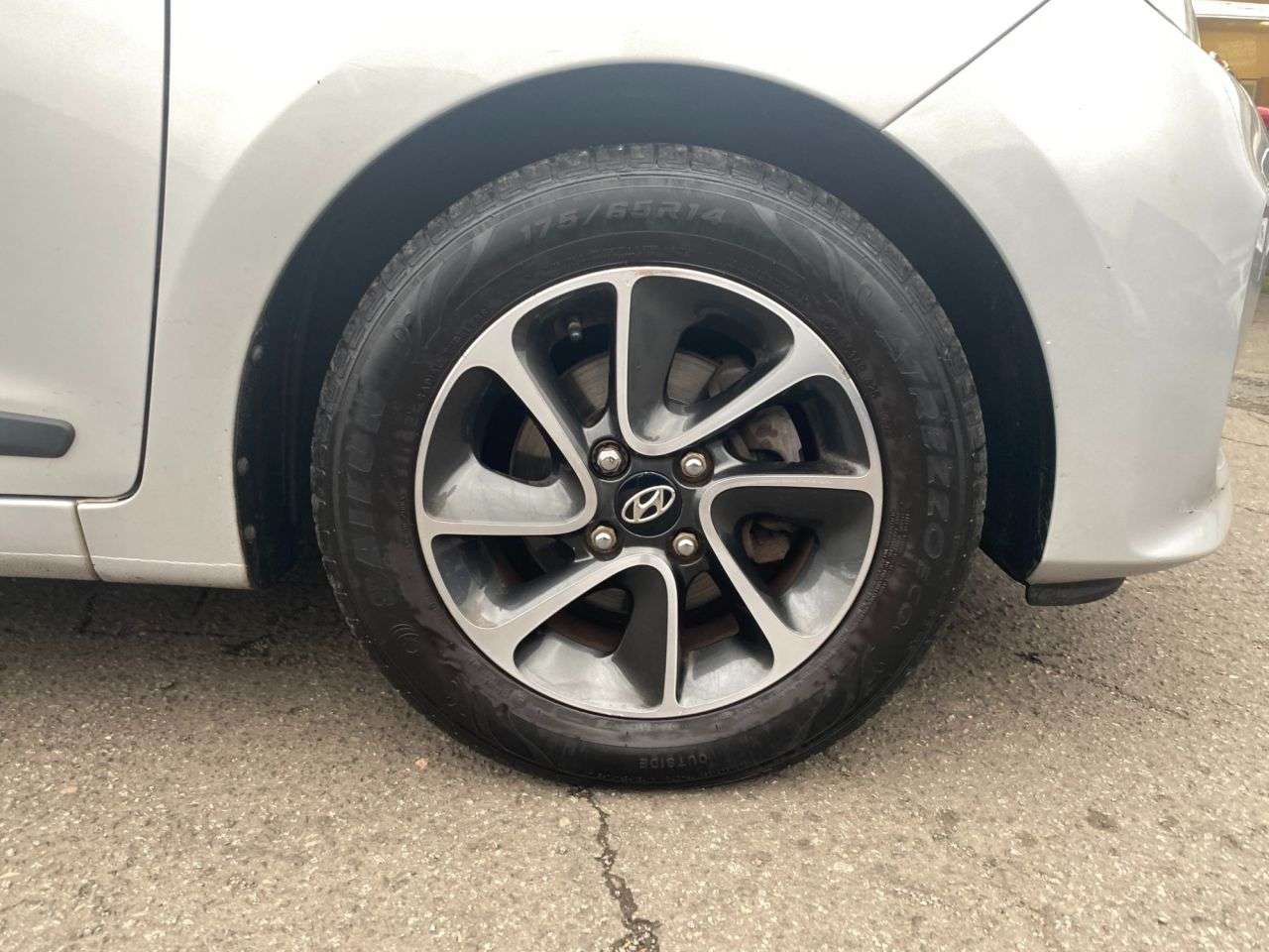 2017 HYUNDAI I10 2017 HYUNDAI I10