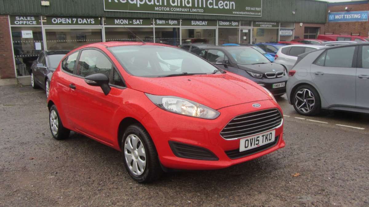 Check out this Ford Fiesta 2015 Petrol Manual