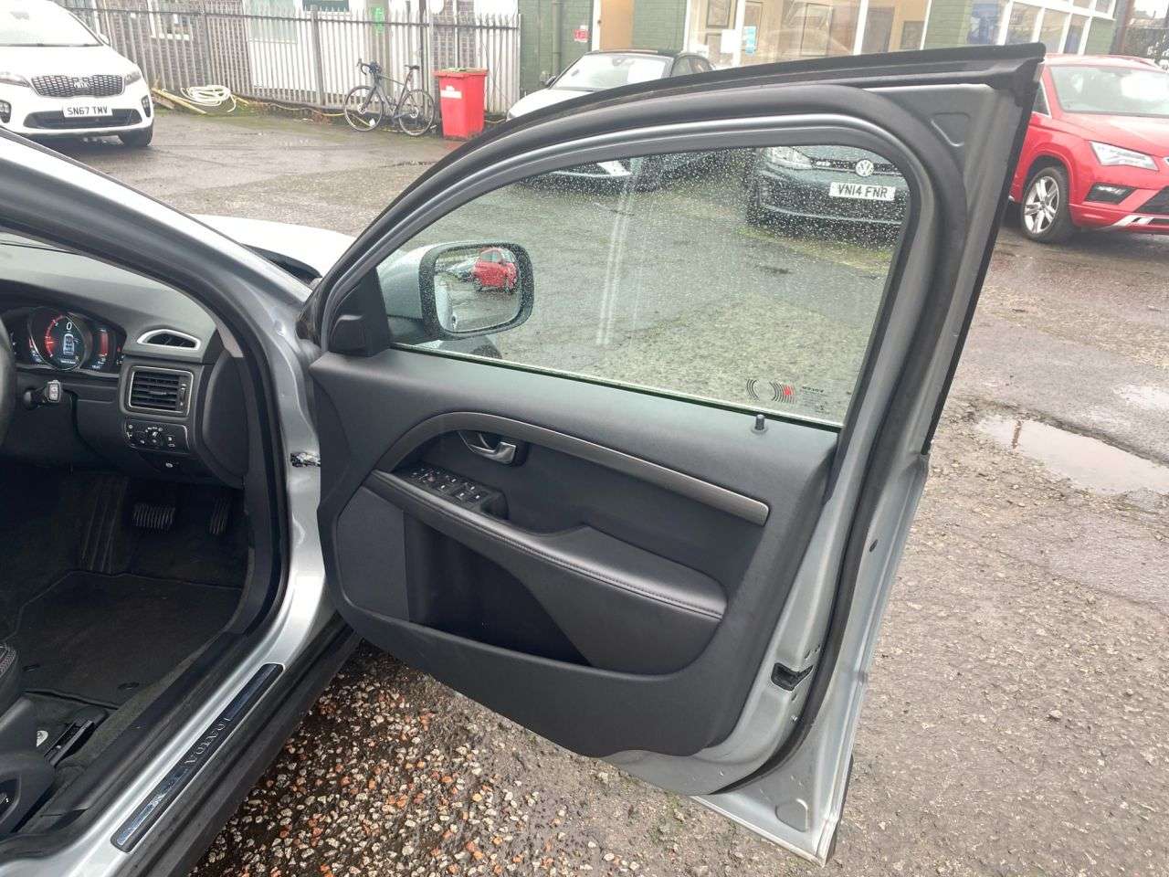 2015 VOLVO XC70 2015 VOLVO XC70