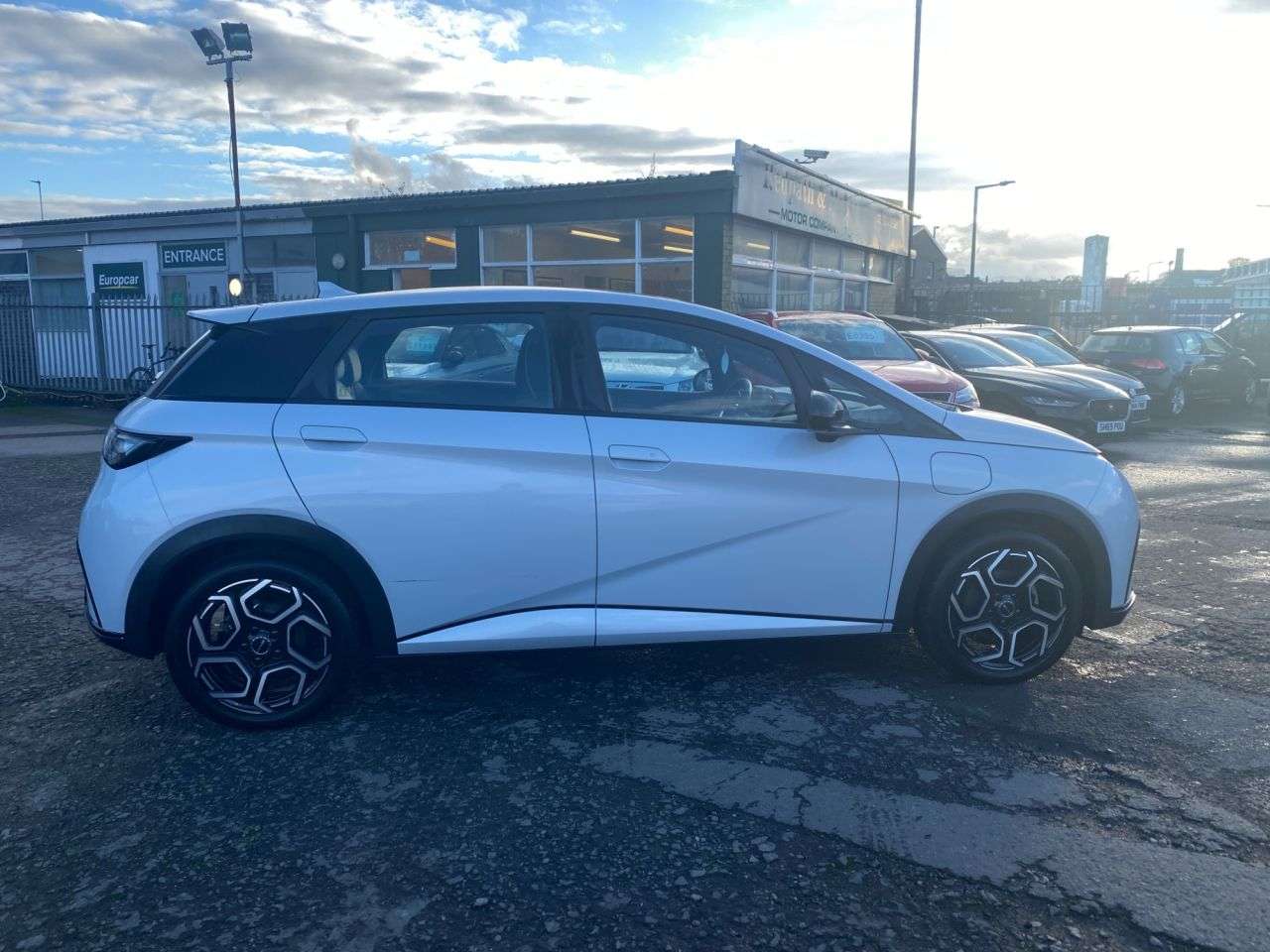 2024 BYD DOLPHIN 2024 BYD DOLPHIN