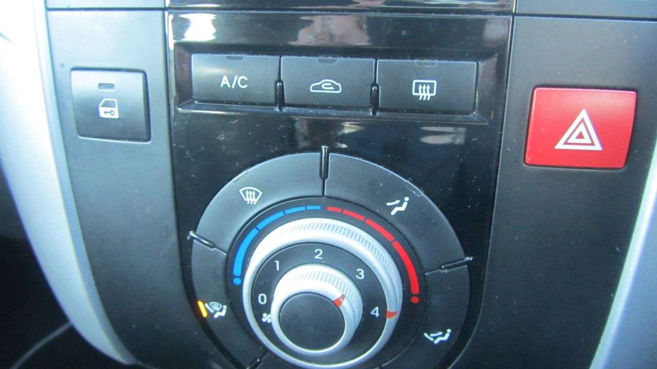 2014 KIA VENGA 2014 KIA VENGA