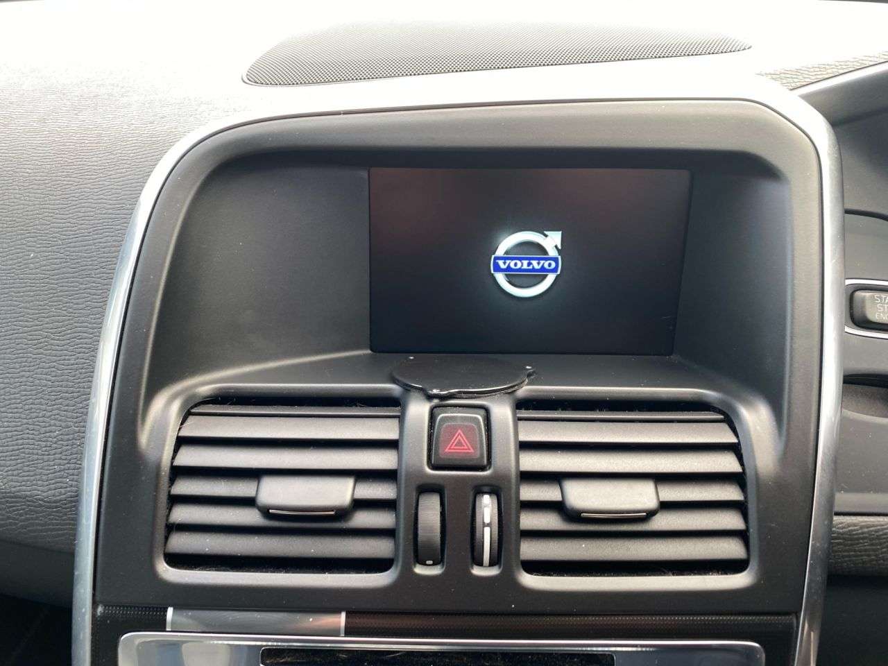 2015 VOLVO XC60 2015 VOLVO XC60