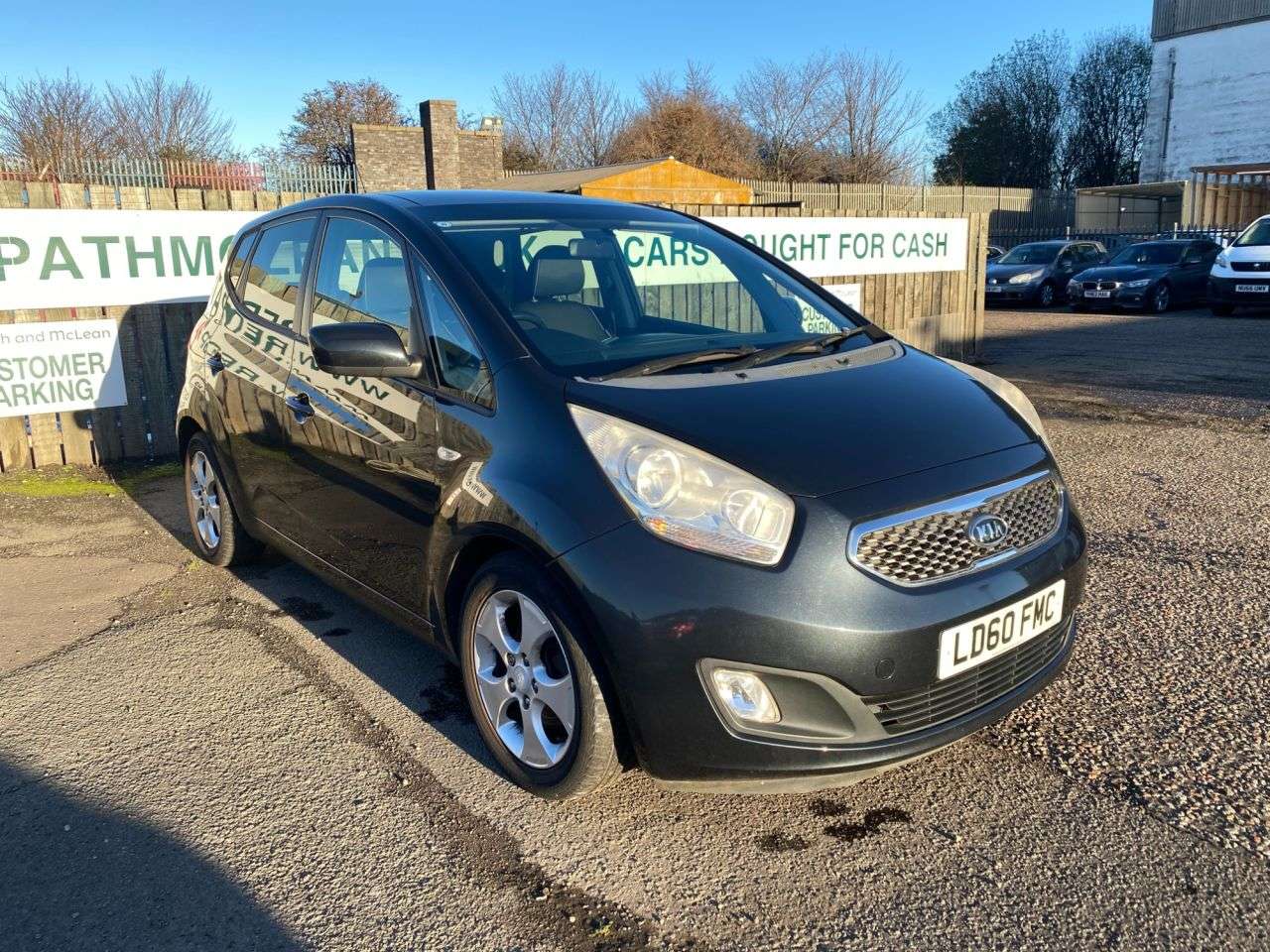 A 2010 KIA VENGA 1.4 CRDi EcoDynamics 3 MPV 5dr Diesel Manual Euro 5 (s/s) (89 bhp) New Clut A 2010 KIA VENGA 1.4 CRDi EcoDynamics 3 MPV 5dr Diesel Manual Euro 5 (s/s) (89 bhp) New Clut