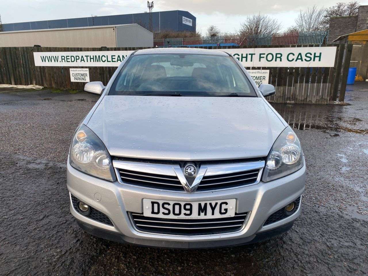 A 2009 VAUXHALL ASTRA 1.6i 16v SXi Hatchback 5dr Petrol Manual (155 g/km, 113 bhp) Just Arrived A 2009 VAUXHALL ASTRA 1.6i 16v SXi Hatchback 5dr Petrol Manual (155 g/km, 113 bhp) Just Arrived