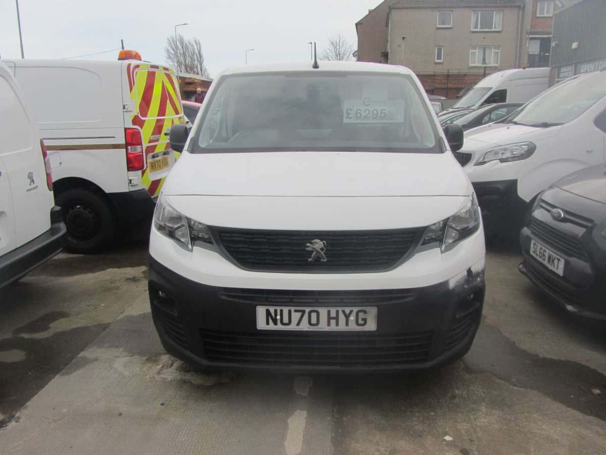 Check out this Peugeot Partner 2020 Diesel Manual