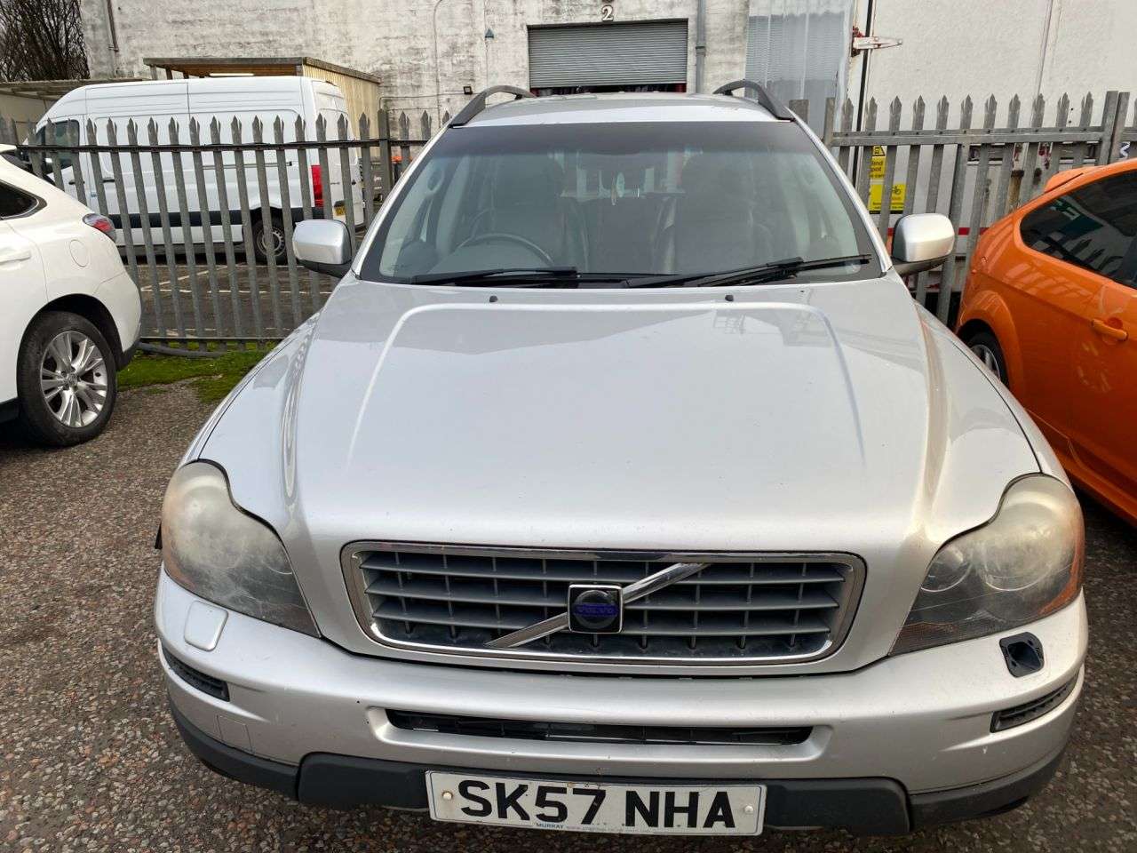 A 2007 VOLVO XC90 2.4 D5 SE SUV 5dr Diesel Geartronic AWD (239 g/km, 182 bhp) One Owner Car A 2007 VOLVO XC90 2.4 D5 SE SUV 5dr Diesel Geartronic AWD (239 g/km, 182 bhp) One Owner Car