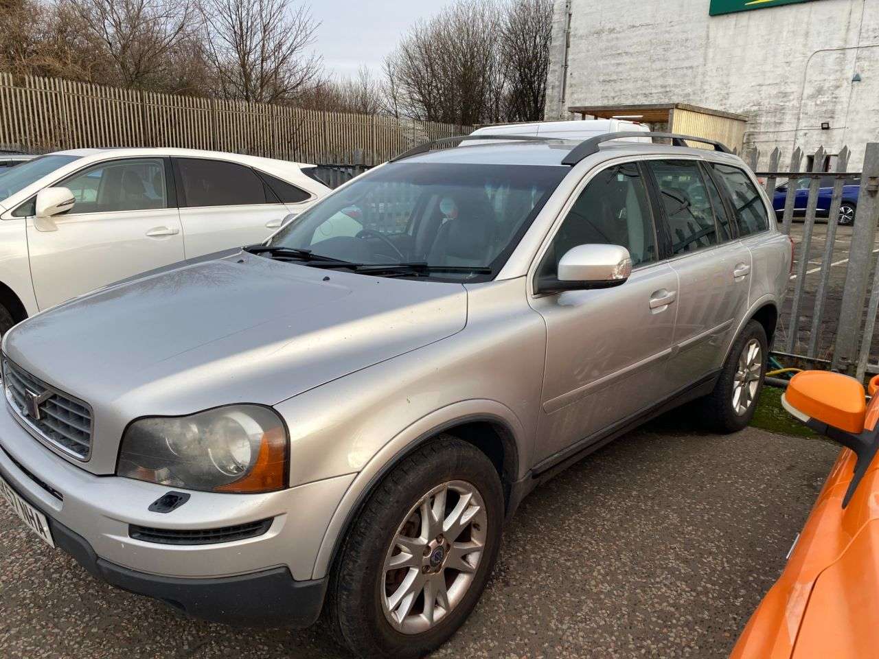 A 2007 VOLVO XC90 2.4 D5 SE SUV 5dr Diesel Geartronic AWD (239 g/km, 182 bhp) One Owner Car A 2007 VOLVO XC90 2.4 D5 SE SUV 5dr Diesel Geartronic AWD (239 g/km, 182 bhp) One Owner Car
