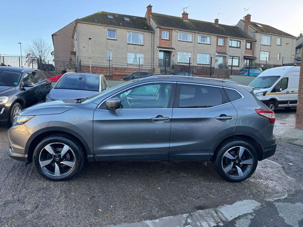 A 2015 NISSAN QASHQAI 1.6 dCi n-tec+ SUV 5dr Diesel Manual 2WD Euro 6 (s/s) (130 ps) Will come wi A 2015 NISSAN QASHQAI 1.6 dCi n-tec+ SUV 5dr Diesel Manual 2WD Euro 6 (s/s) (130 ps) Will come wi