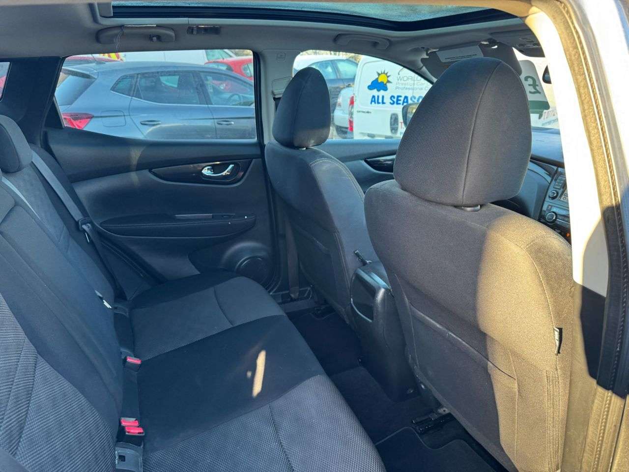 2015 NISSAN QASHQAI 2015 NISSAN QASHQAI