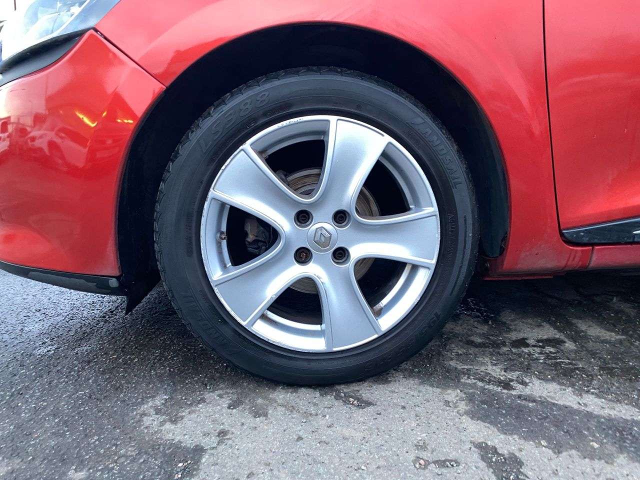 2015 RENAULT CLIO 2015 RENAULT CLIO