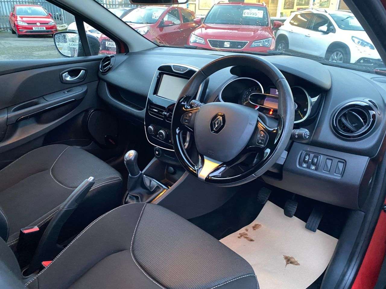 2015 RENAULT CLIO 2015 RENAULT CLIO