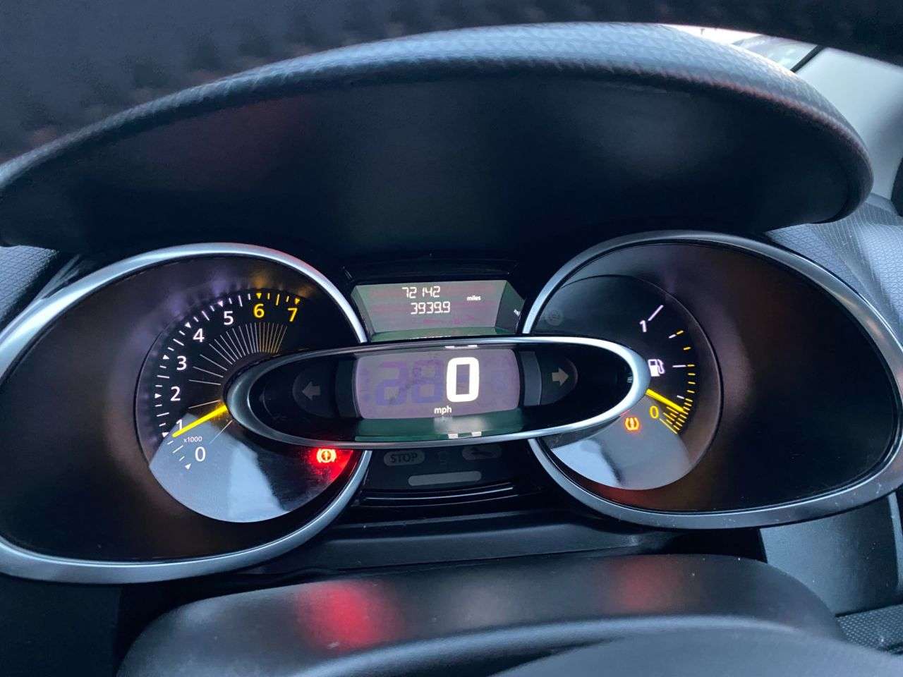 2015 RENAULT CLIO 2015 RENAULT CLIO