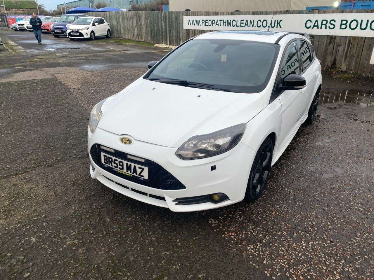 A 2013 FORD FOCUS 2.0T EcoBoost ST-3 Hatchback 5dr Petrol Manual Euro 5 (s/s) (250 ps) PX WEL A 2013 FORD FOCUS 2.0T EcoBoost ST-3 Hatchback 5dr Petrol Manual Euro 5 (s/s) (250 ps) PX WEL