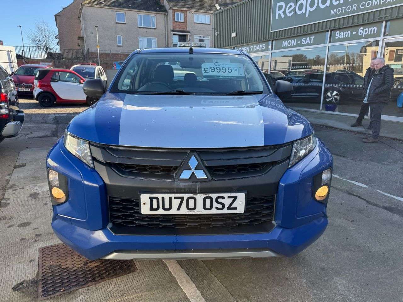 A 2020 MITSUBISHI L200 2.2 DI-D DC 4Life Pickup Double Cab 4dr Diesel Manual 4WD Euro 6 (s/s) (150 A 2020 MITSUBISHI L200 2.2 DI-D DC 4Life Pickup Double Cab 4dr Diesel Manual 4WD Euro 6 (s/s) (150