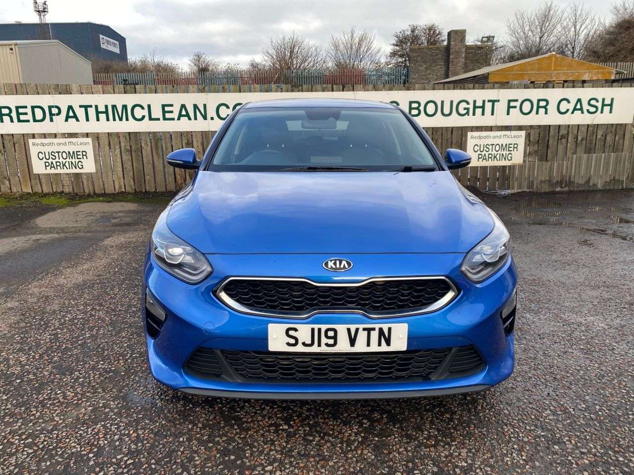 A 2019 KIA CEED 1.4 T-GDi Blue Edition Hatchback 5dr Petrol Manual Euro 6 (s/s) (138 bhp) G A 2019 KIA CEED 1.4 T-GDi Blue Edition Hatchback 5dr Petrol Manual Euro 6 (s/s) (138 bhp) G