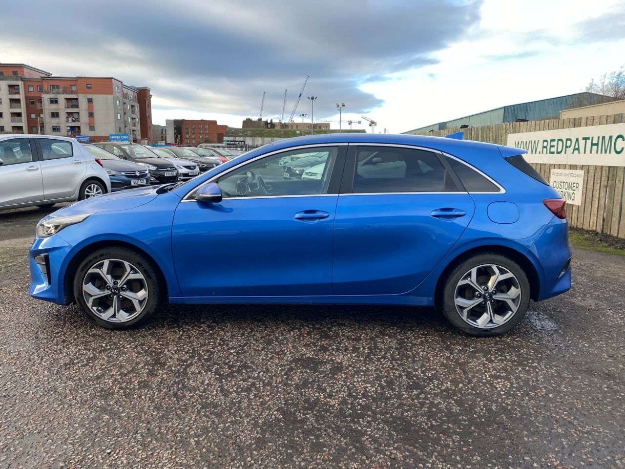 A 2019 KIA CEED 1.4 T-GDi Blue Edition Hatchback 5dr Petrol Manual Euro 6 (s/s) (138 bhp) G A 2019 KIA CEED 1.4 T-GDi Blue Edition Hatchback 5dr Petrol Manual Euro 6 (s/s) (138 bhp) G