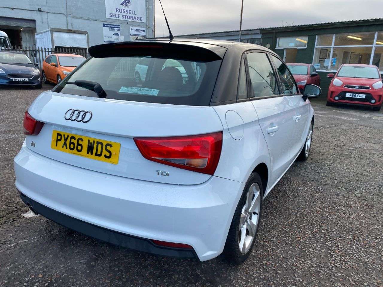2016 AUDI A1 2016 AUDI A1