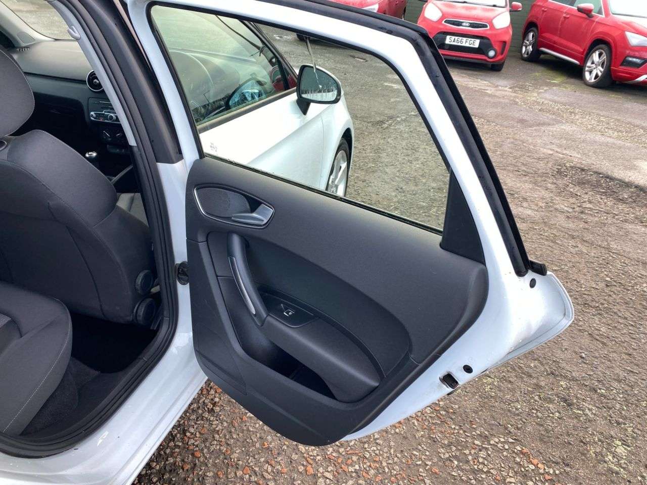 2016 AUDI A1 2016 AUDI A1