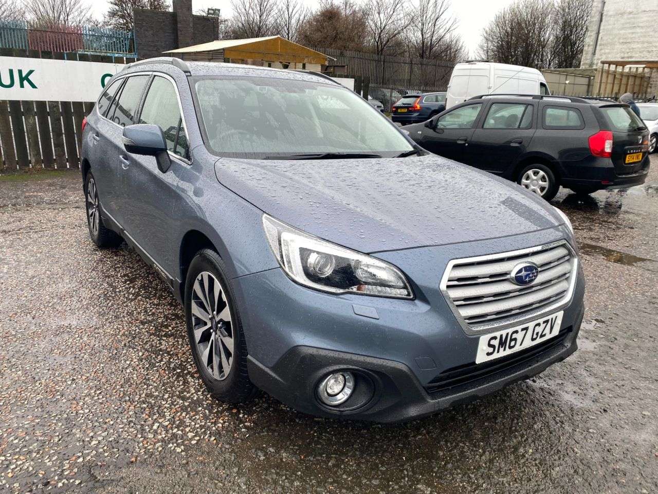 A 2017 SUBARU OUTBACK 2.5i SE Premium Estate 5dr Petrol Lineartronic 4WD Euro 6 (s/s) (175 ps) Ju A 2017 SUBARU OUTBACK 2.5i SE Premium Estate 5dr Petrol Lineartronic 4WD Euro 6 (s/s) (175 ps) Ju