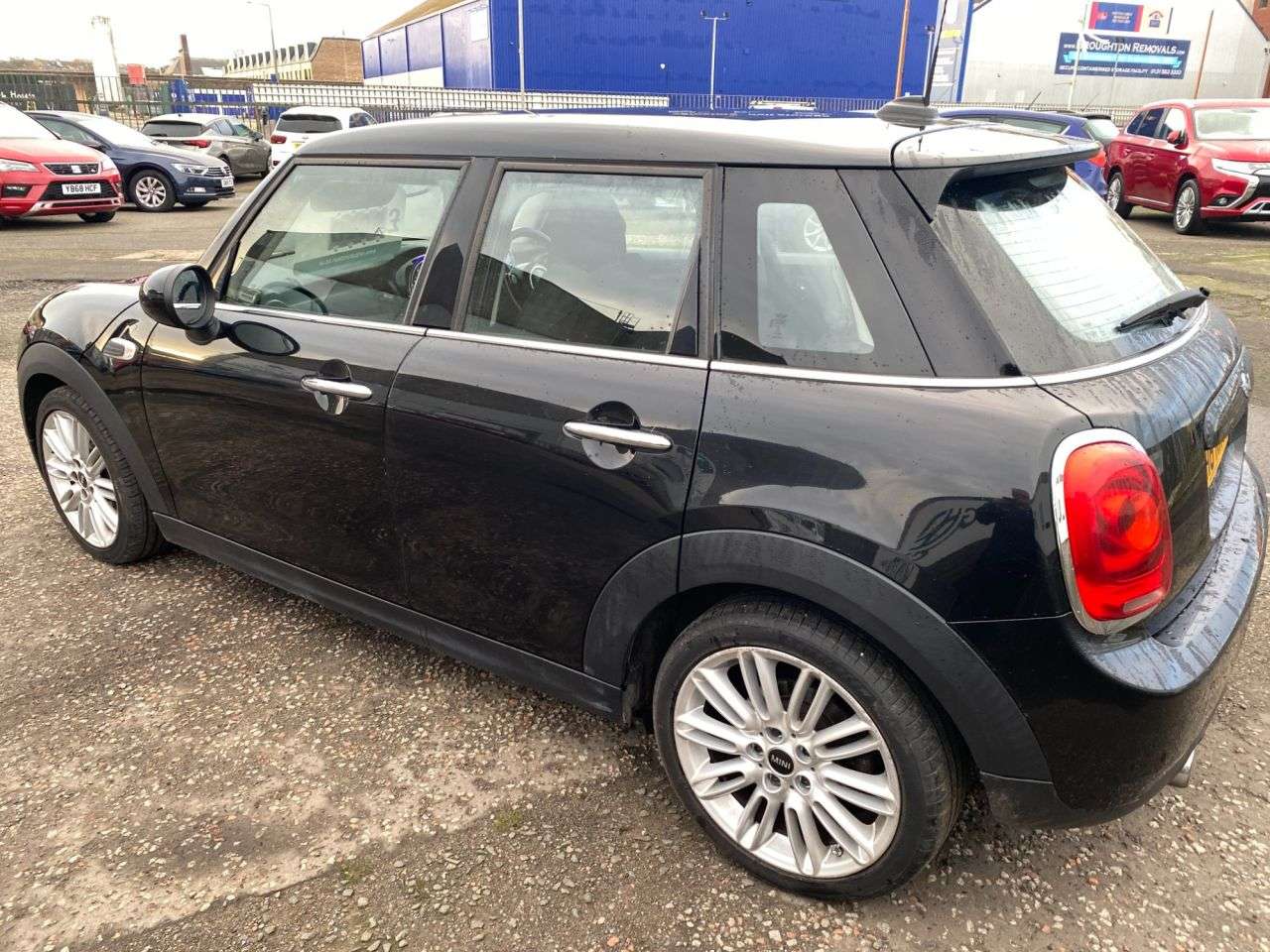 A 2016 MINI HATCH 1.5 Cooper D Hatchback 5dr Diesel Manual Euro 6 (s/s) (116 ps) Just In Nice A 2016 MINI HATCH 1.5 Cooper D Hatchback 5dr Diesel Manual Euro 6 (s/s) (116 ps) Just In Nice
