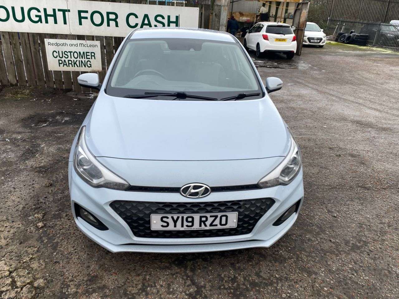 A 2023 HYUNDAI I20 1.2 SE Launch Edition Hatchback 5dr Petrol Manual Euro 6 (s/s) (84 ps) A 2023 HYUNDAI I20 1.2 SE Launch Edition Hatchback 5dr Petrol Manual Euro 6 (s/s) (84 ps)