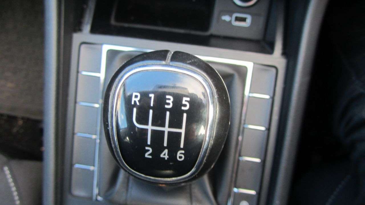 2018 SKODA SUPERB DIESEL HATCHBACK 2018 SKODA SUPERB DIESEL HATCHBACK