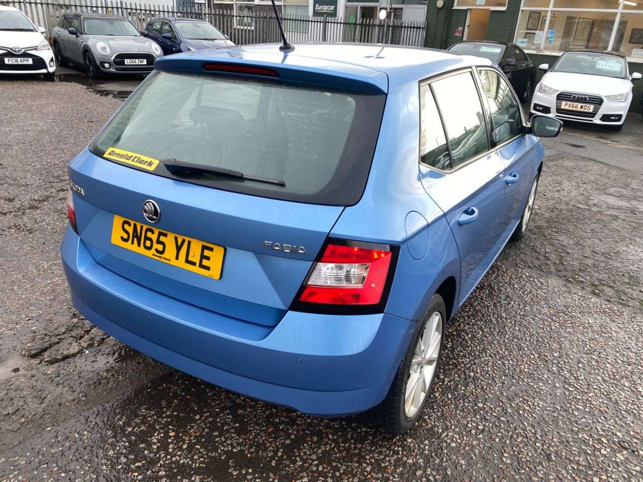 2015 SKODA FABIA 2015 SKODA FABIA